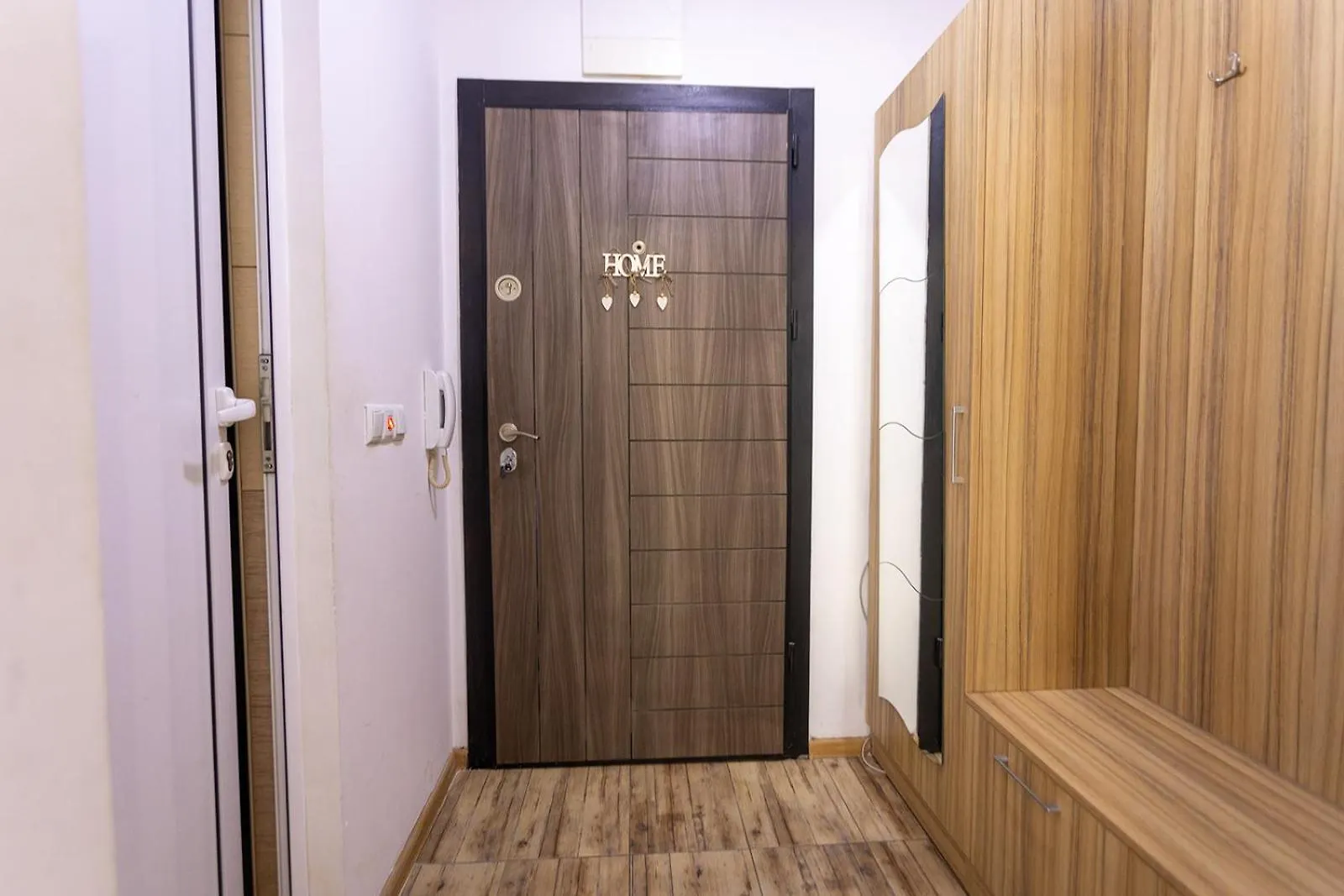 Karastoyanovi'S Apartment- Studentski Grad 소피아 0*,  불가리아